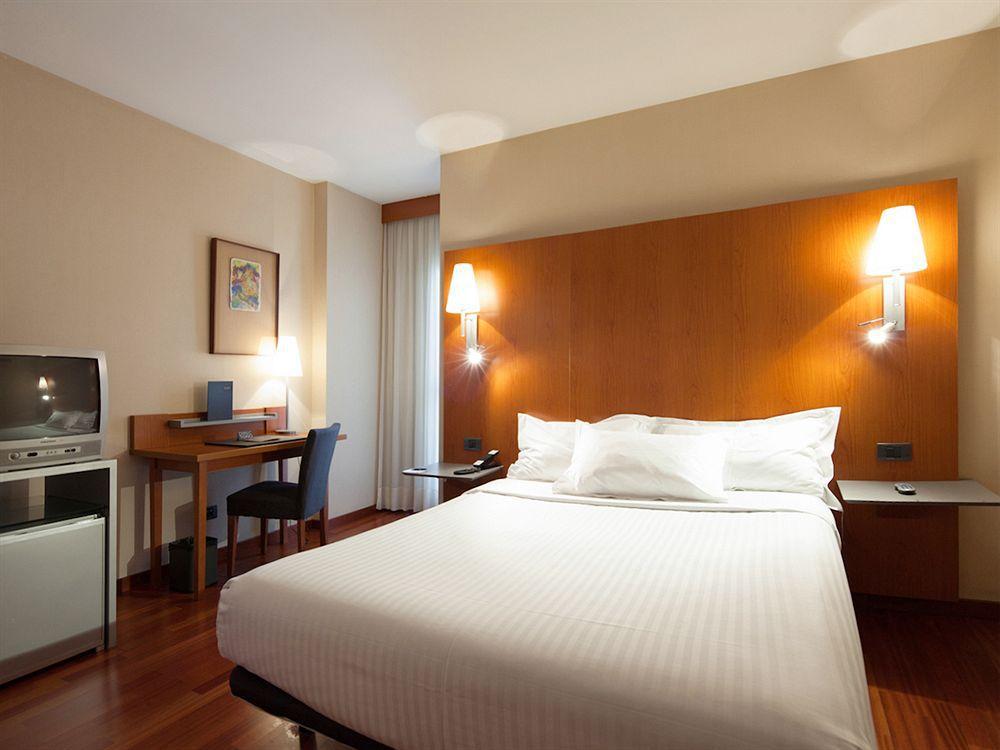 Hotel Ciutat Martorell Ngoại thất bức ảnh