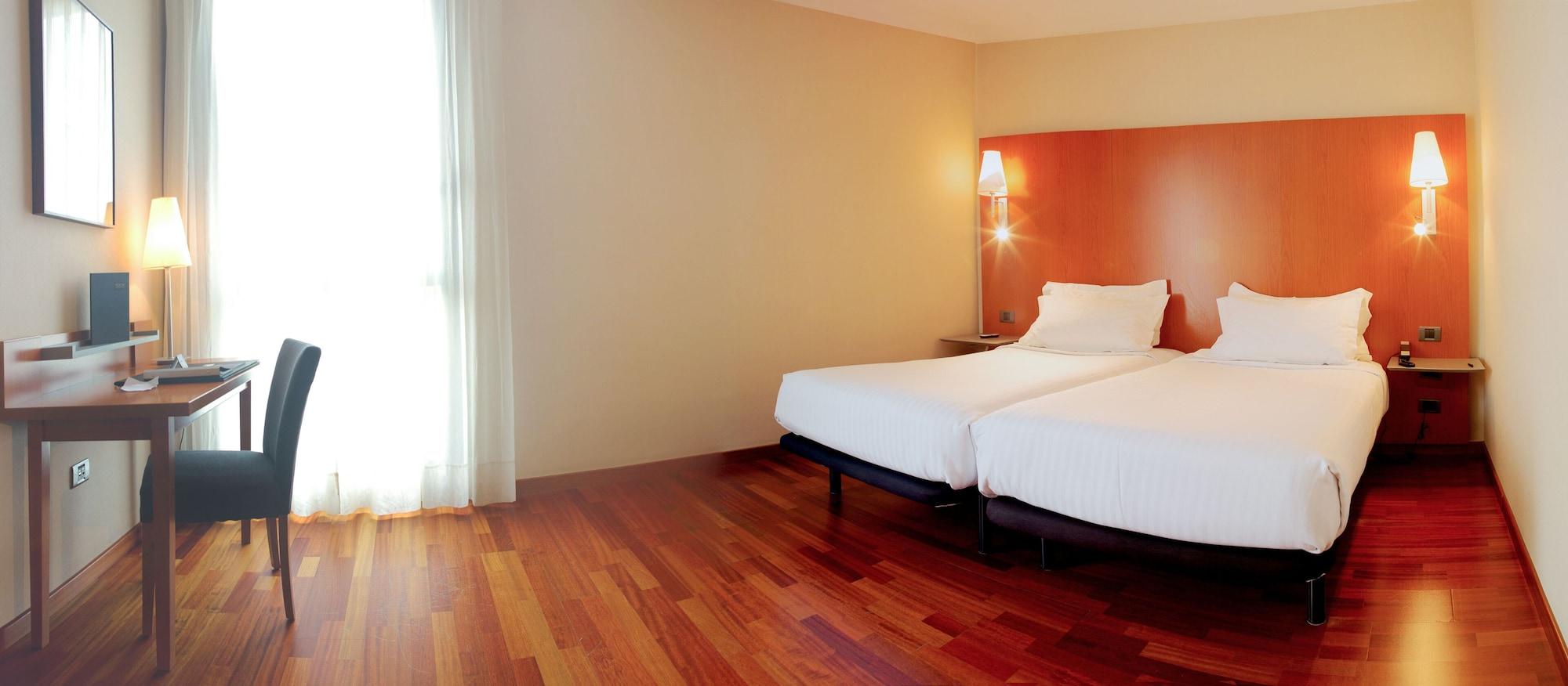Hotel Ciutat Martorell Ngoại thất bức ảnh