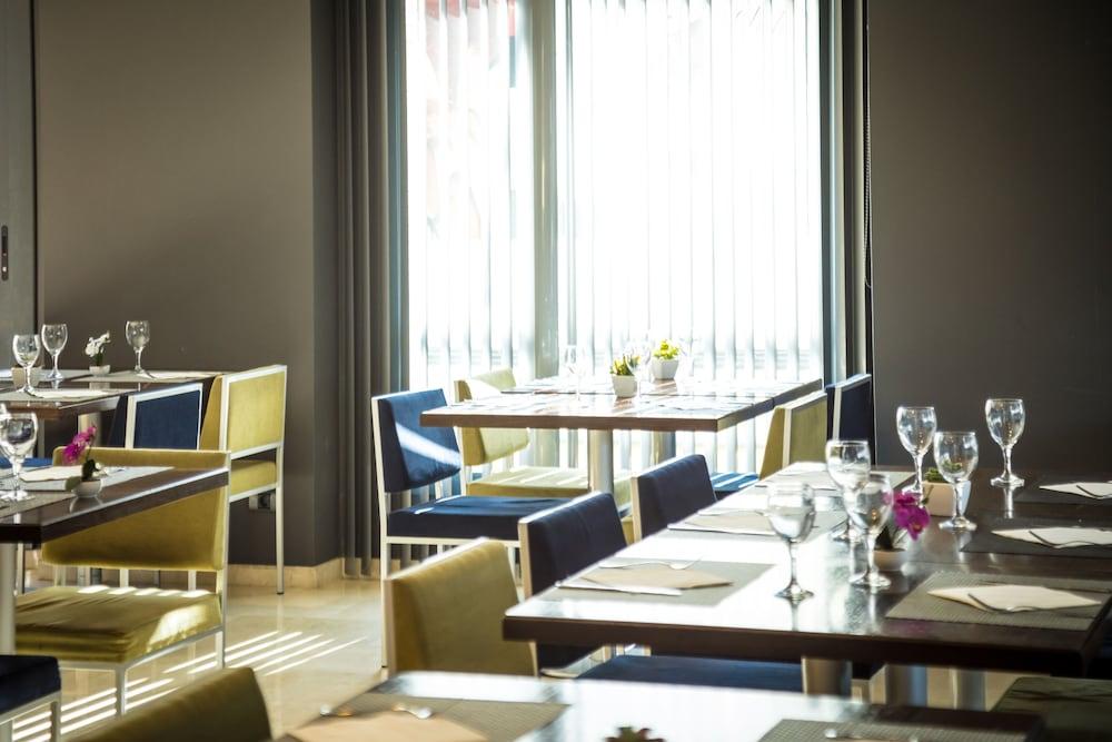 Hotel Ciutat Martorell Ngoại thất bức ảnh