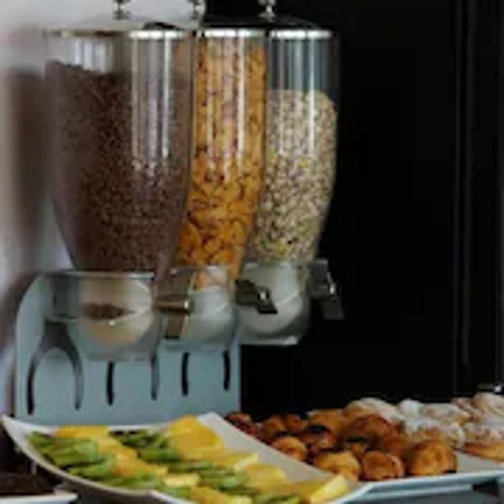 Hotel Ciutat Martorell Ngoại thất bức ảnh