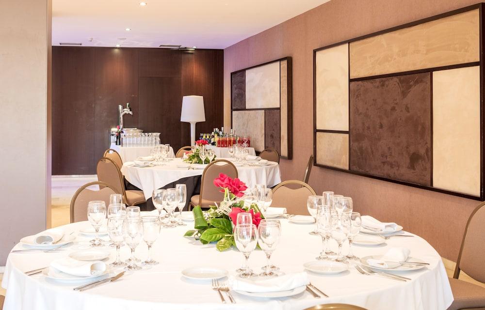 Hotel Ciutat Martorell Ngoại thất bức ảnh