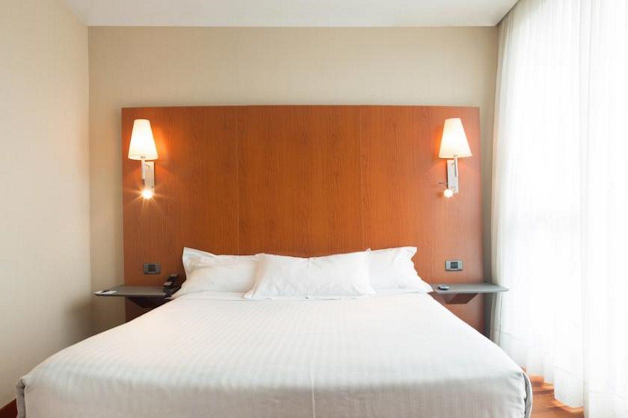 Hotel Ciutat Martorell Ngoại thất bức ảnh